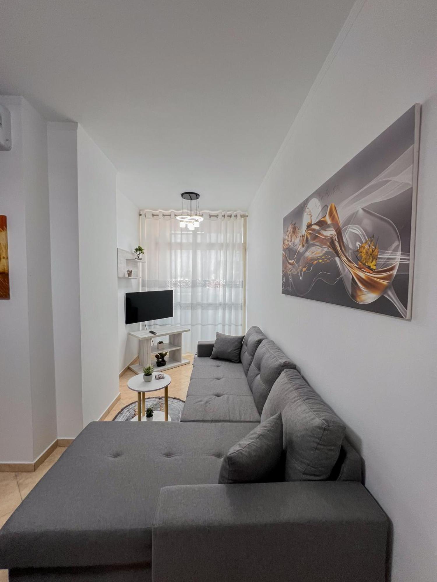 Tirana City Stay Apartments Екстер'єр фото